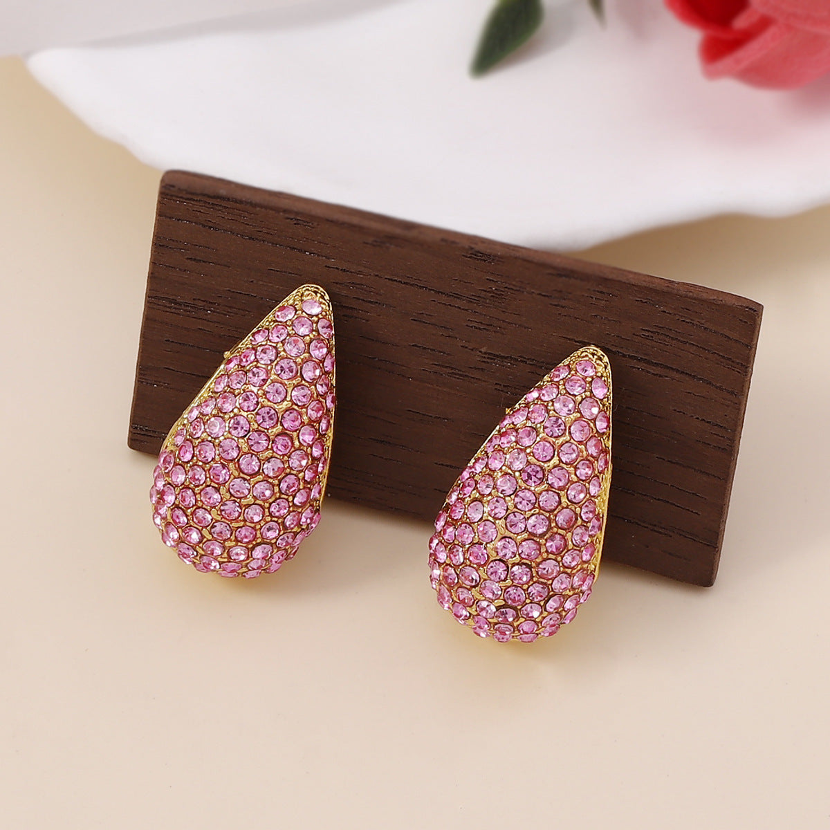 Fashionable Design Full Diamond Water Drop Ear Studs